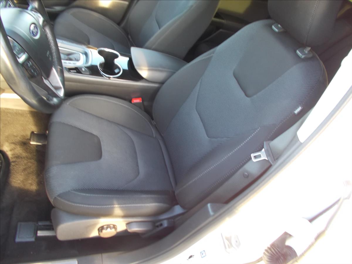 Ford Mondeo 2,0 TDCi AT 132 kW WEBASTO ACC MATRIX - foto 21