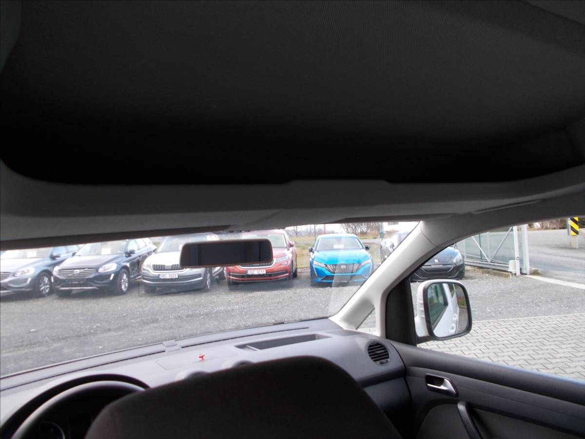 Volkswagen Caddy 1,6 TDI 1.MAJITEL DPH NOVÁ STK - foto 20