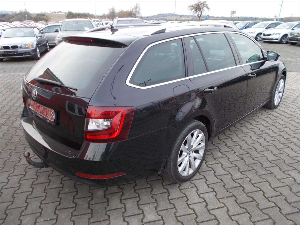 Škoda Octavia 1,6 TDI DIGIKLIMA NAVI TZ LED  III - foto 11
