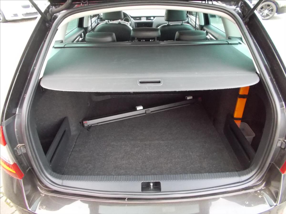 Škoda Octavia 1,6 TDI DIGIKLIMA NAVI TZ LED  III - foto 13