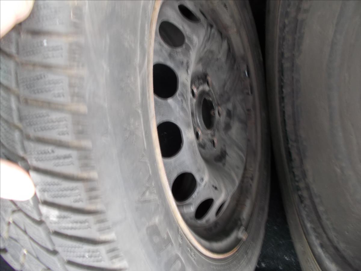 Škoda Octavia 1,6 TDI DIGIKLIMA NAVI TZ LED  III - foto 30