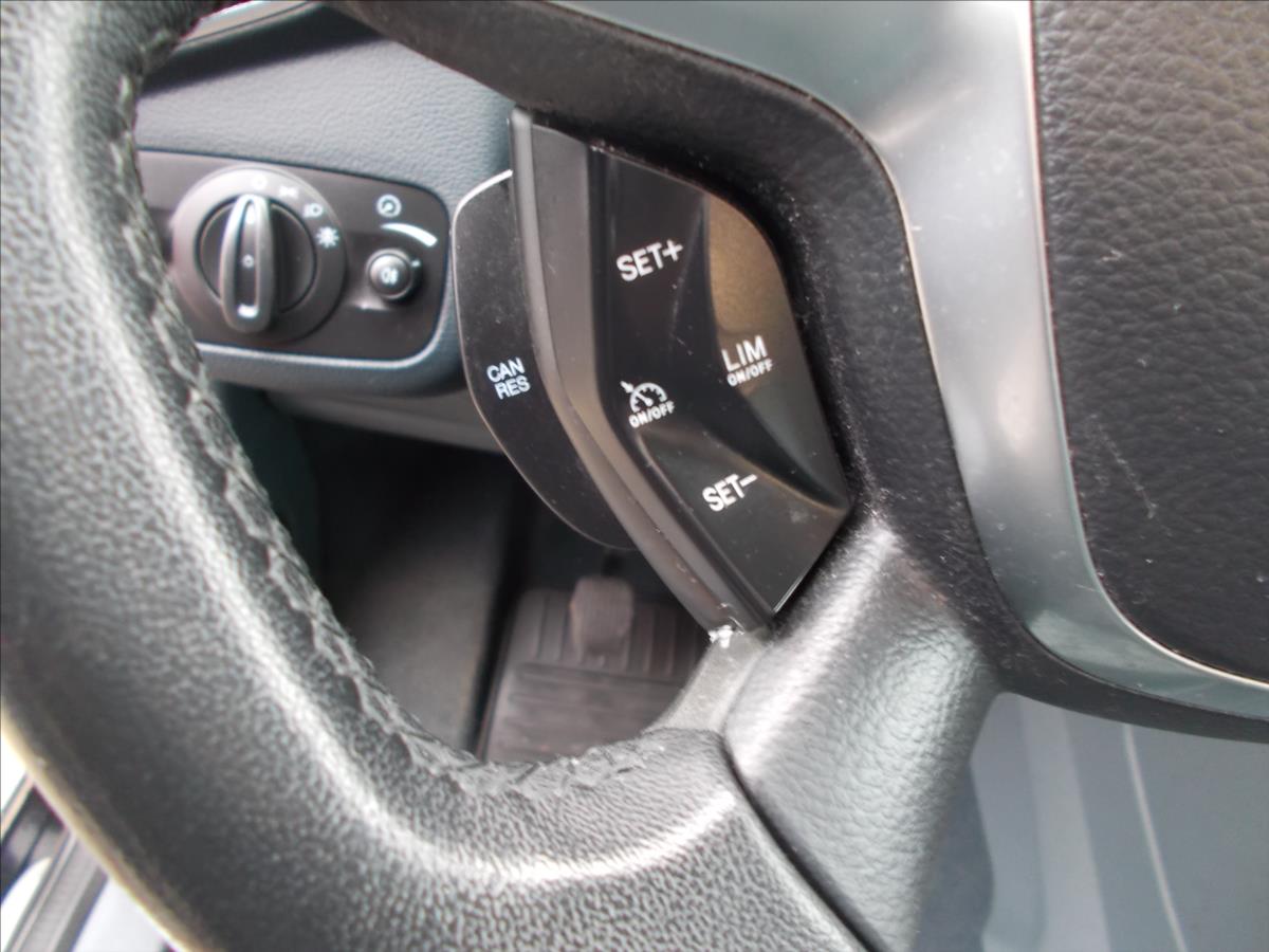 Ford Grand C-MAX 1,6 TDCI XENONY HLÍDÁNÍ JÍZDNÍCH PRUHŮ - foto 24