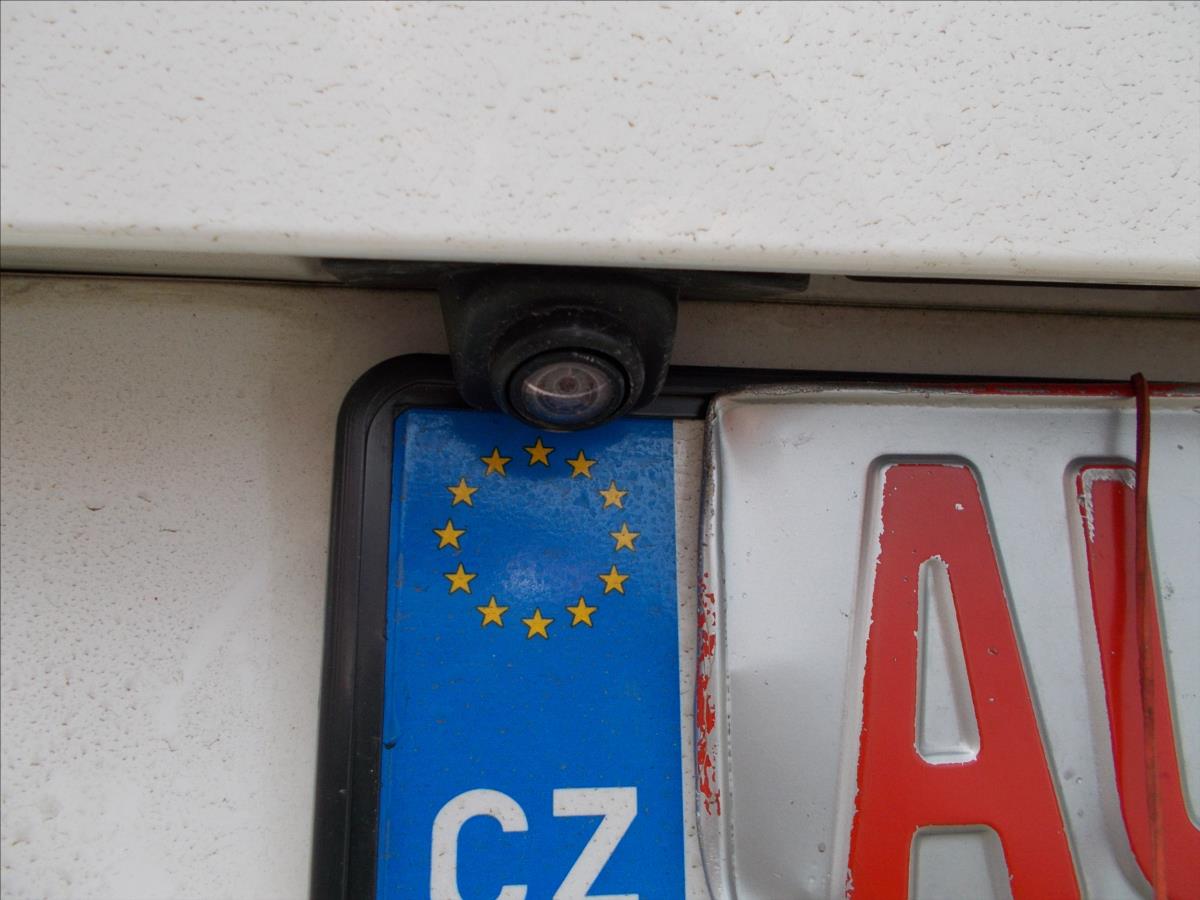 Citroën C4 Picasso 1,6 e-HDi DPH AT 115 Exclusive ČR NOVÁ STK - foto 12