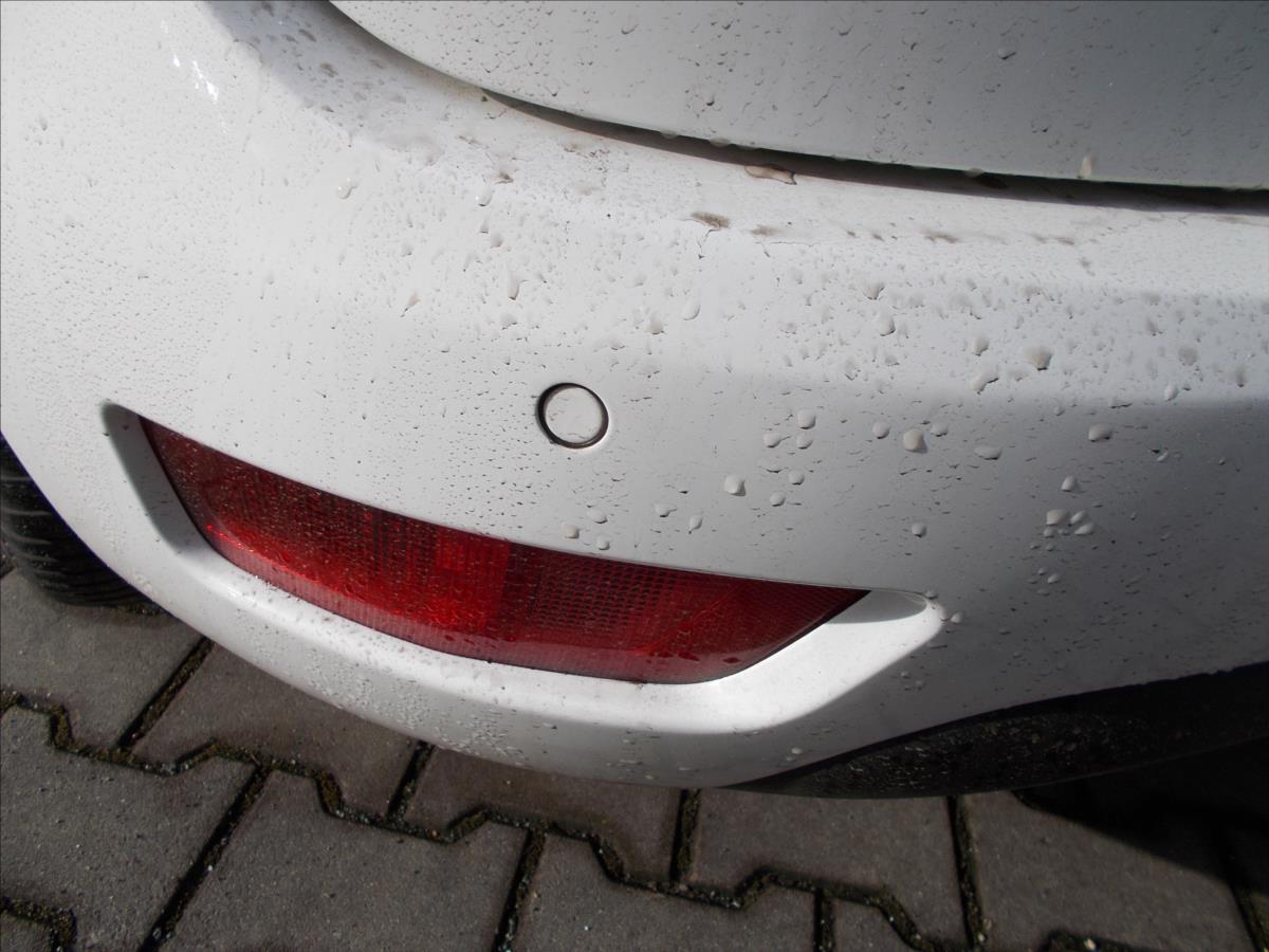 Citroën C4 Picasso 1,6 e-HDi DPH AT 115 Exclusive ČR NOVÁ STK - foto 14