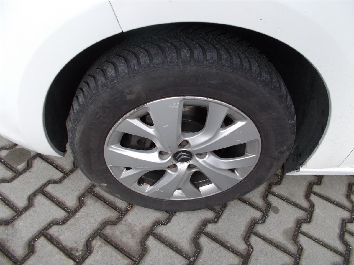 Citroën C4 Picasso 1,6 e-HDi DPH AT 115 Exclusive ČR NOVÁ STK - foto 6