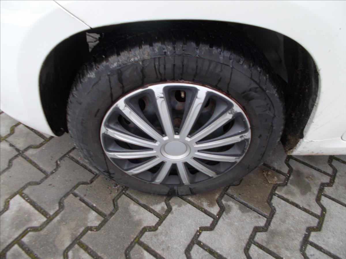 Fiat Panda 1,2 i NOVÁ STK NOVÉ ROZVODY - foto 5