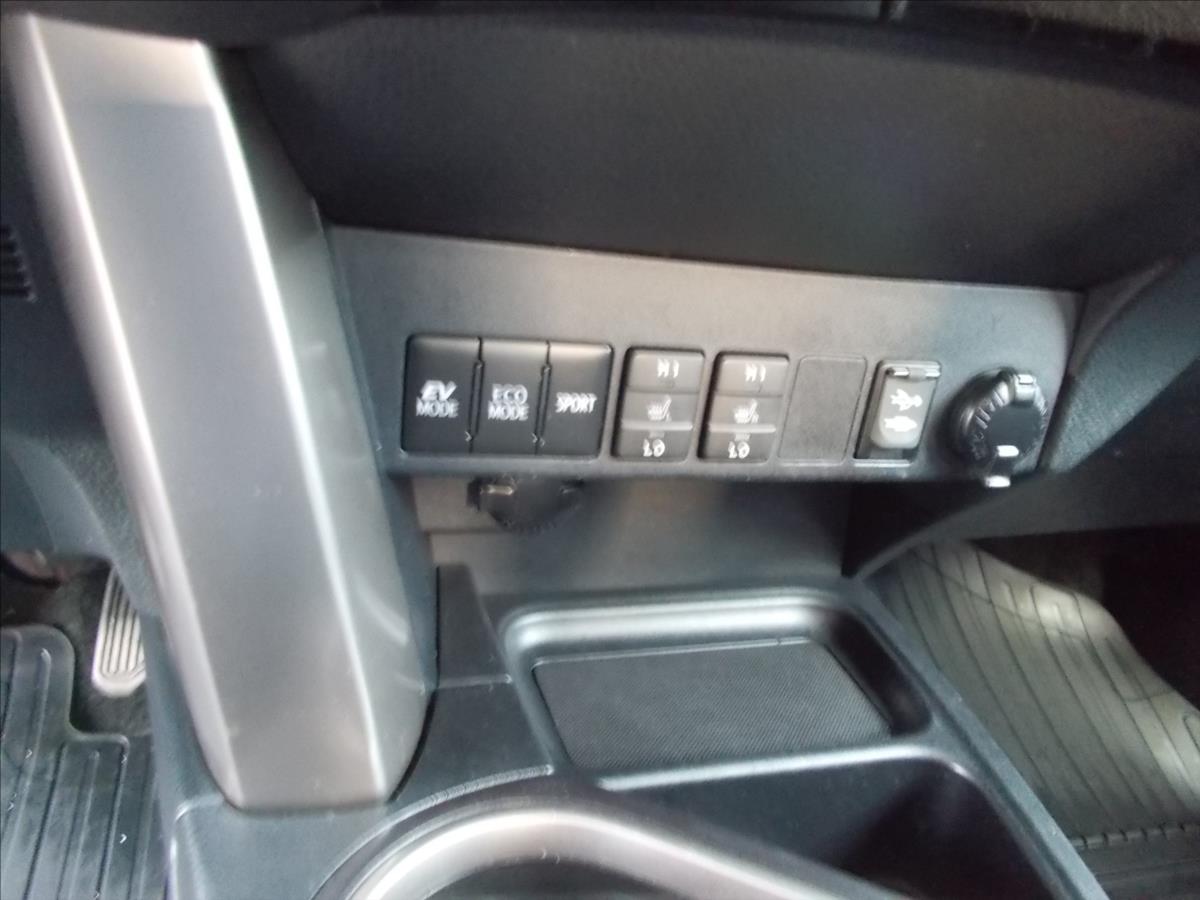 Toyota RAV4 2,5 AT HYBRID 4x4 ČR DPH 119500 KM - foto 26