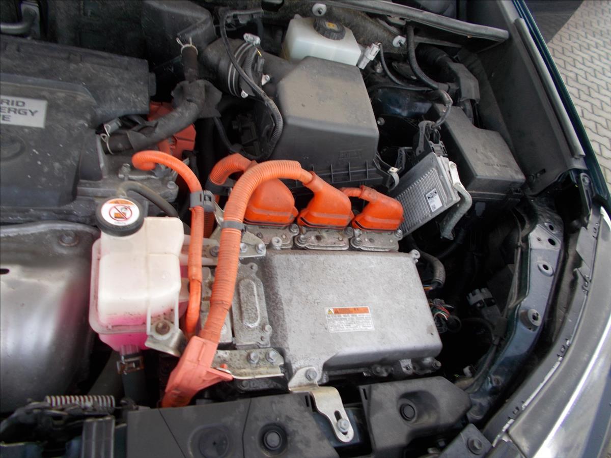 Toyota RAV4 2,5 AT HYBRID 4x4 ČR DPH 119500 KM - foto 34