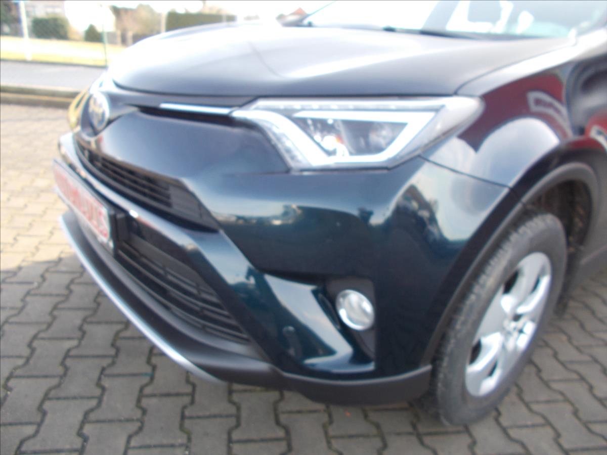 Toyota RAV4 2,5 AT HYBRID 4x4 ČR DPH 119500 KM - foto 6