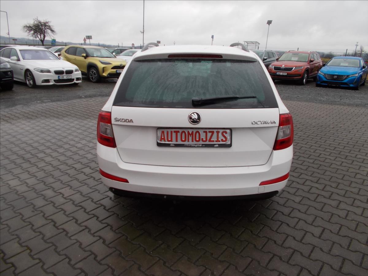 Škoda Octavia 1,4 TSI ČR 2.MAJITEL od R. 2020 NOVÁ STK  III - foto 10