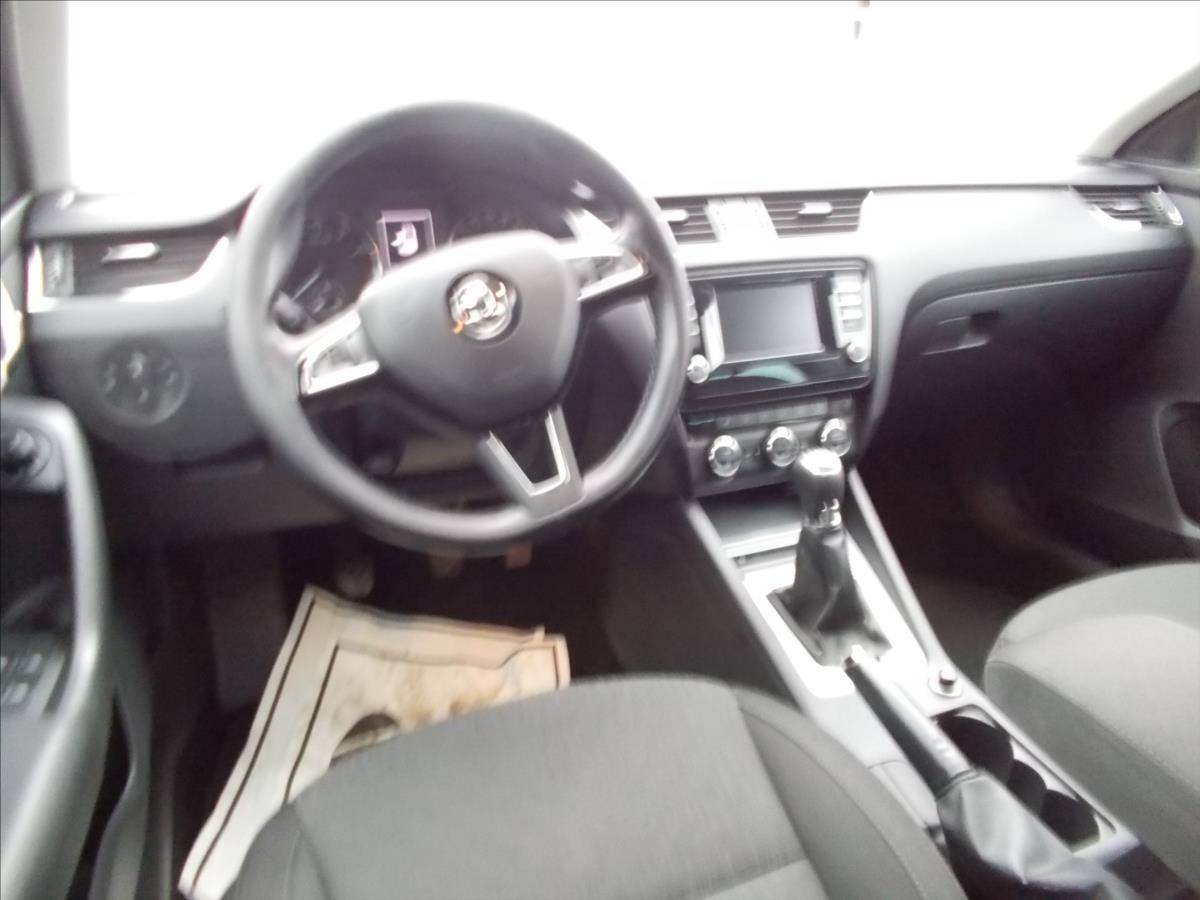 Škoda Octavia 1,4 TSI ČR 2.MAJITEL od R. 2020 NOVÁ STK  III - foto 16