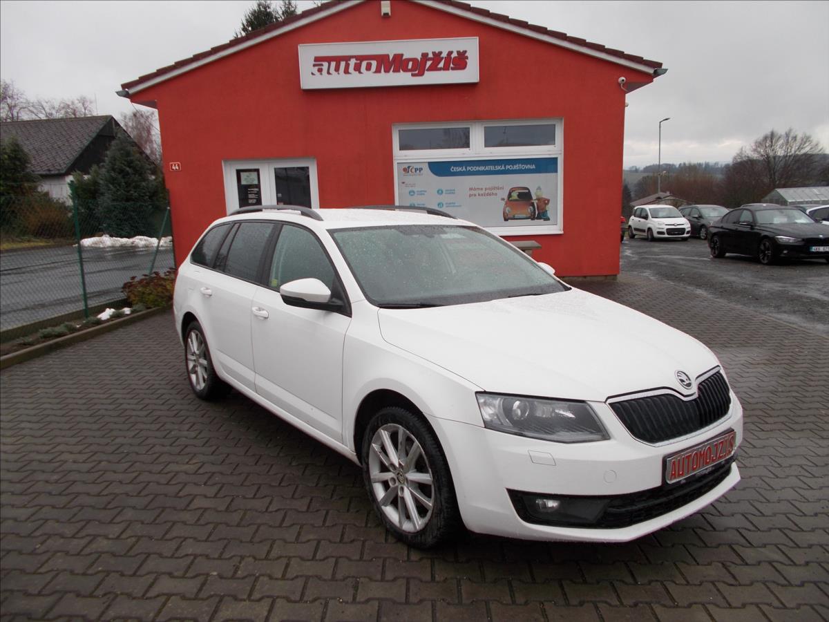 Škoda Octavia 1,4 TSI ČR 2.MAJITEL od R. 2020 NOVÁ STK  III