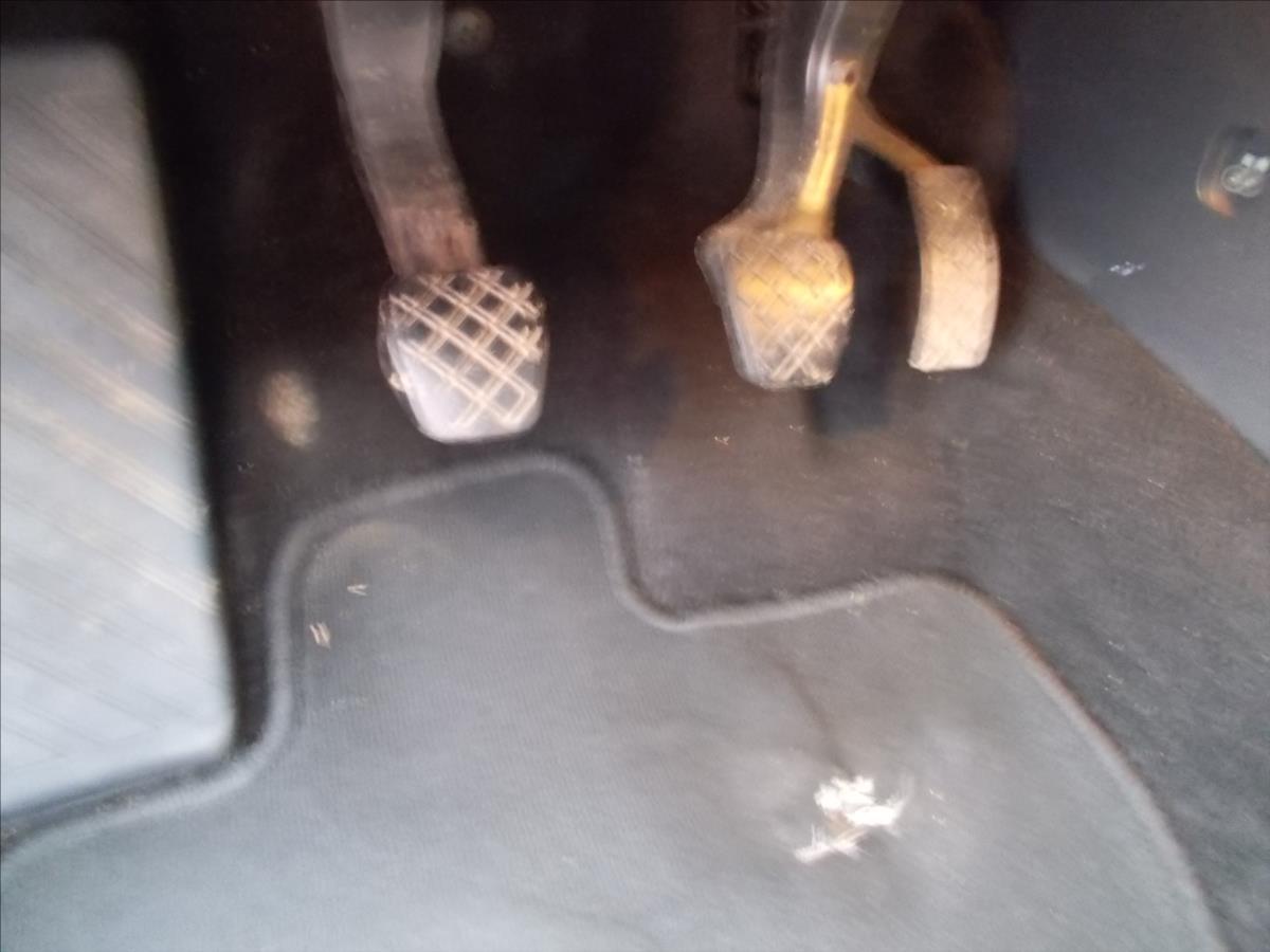 Škoda Octavia 1,4 TSI ČR 2.MAJITEL od R. 2020 NOVÁ STK  III - foto 25