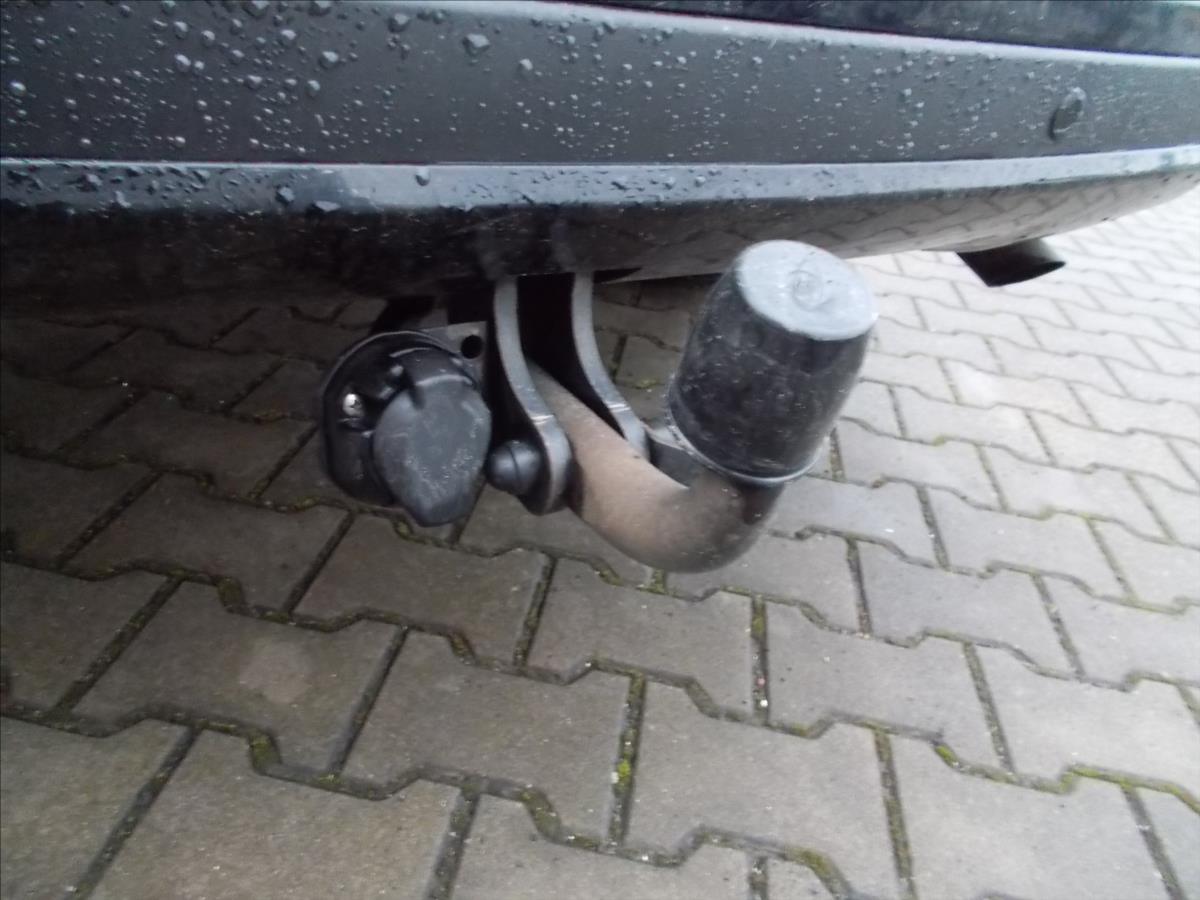 Toyota RAV4 2,5 AT HYBRID ČR 4x4 TZ LED SERVIS POUZE TOYOTA - foto 15