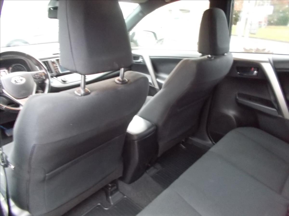 Toyota RAV4 2,5 AT HYBRID ČR 4x4 TZ LED SERVIS POUZE TOYOTA - foto 20