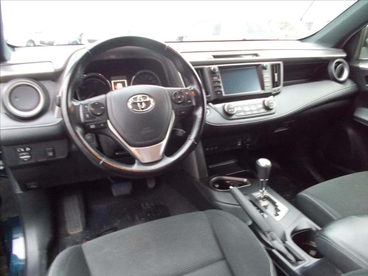 Toyota RAV4 2,5 AT HYBRID ČR 4x4 TZ LED SERVIS POUZE TOYOTA - foto 21
