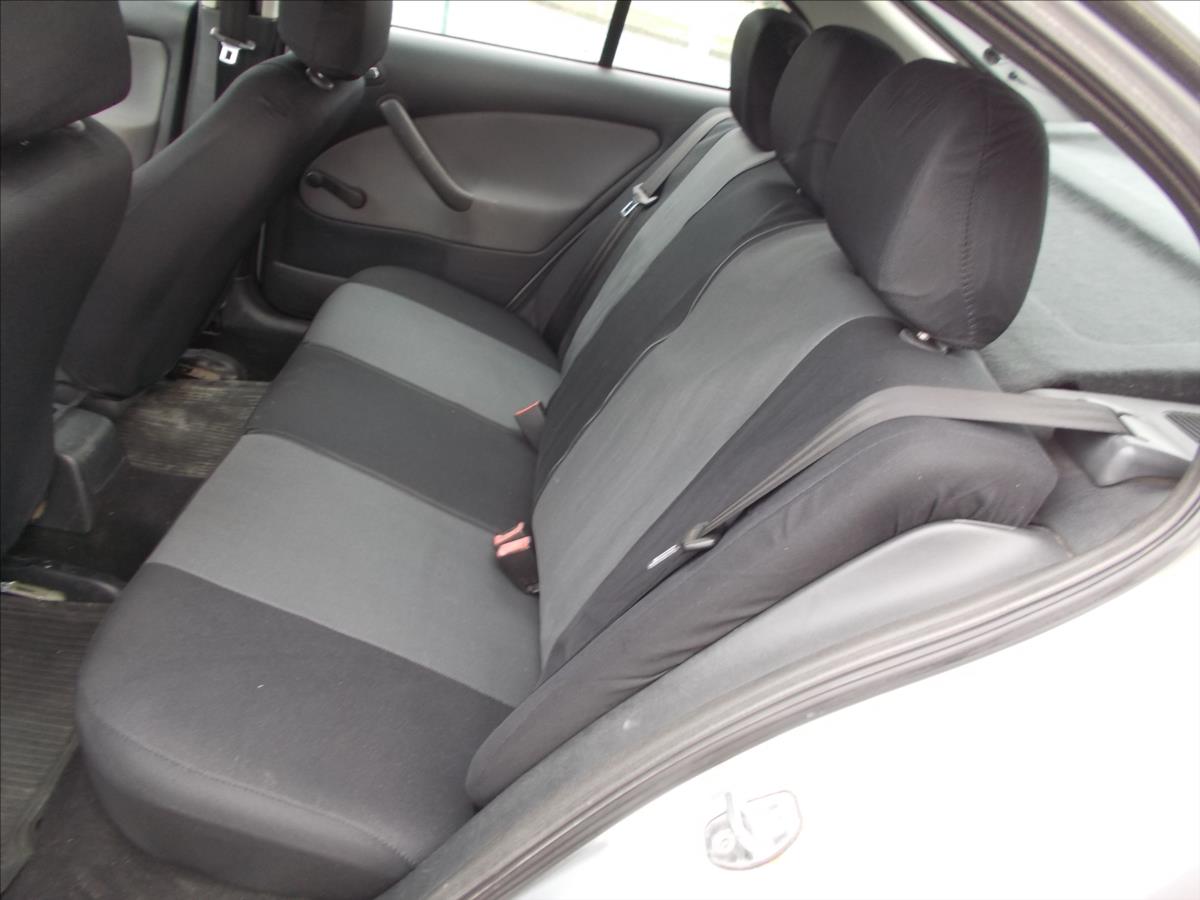 Škoda Octavia 1,9 TDI ČR KLIMA NOVÁ STK NOVÉ ROZVODY - foto 12