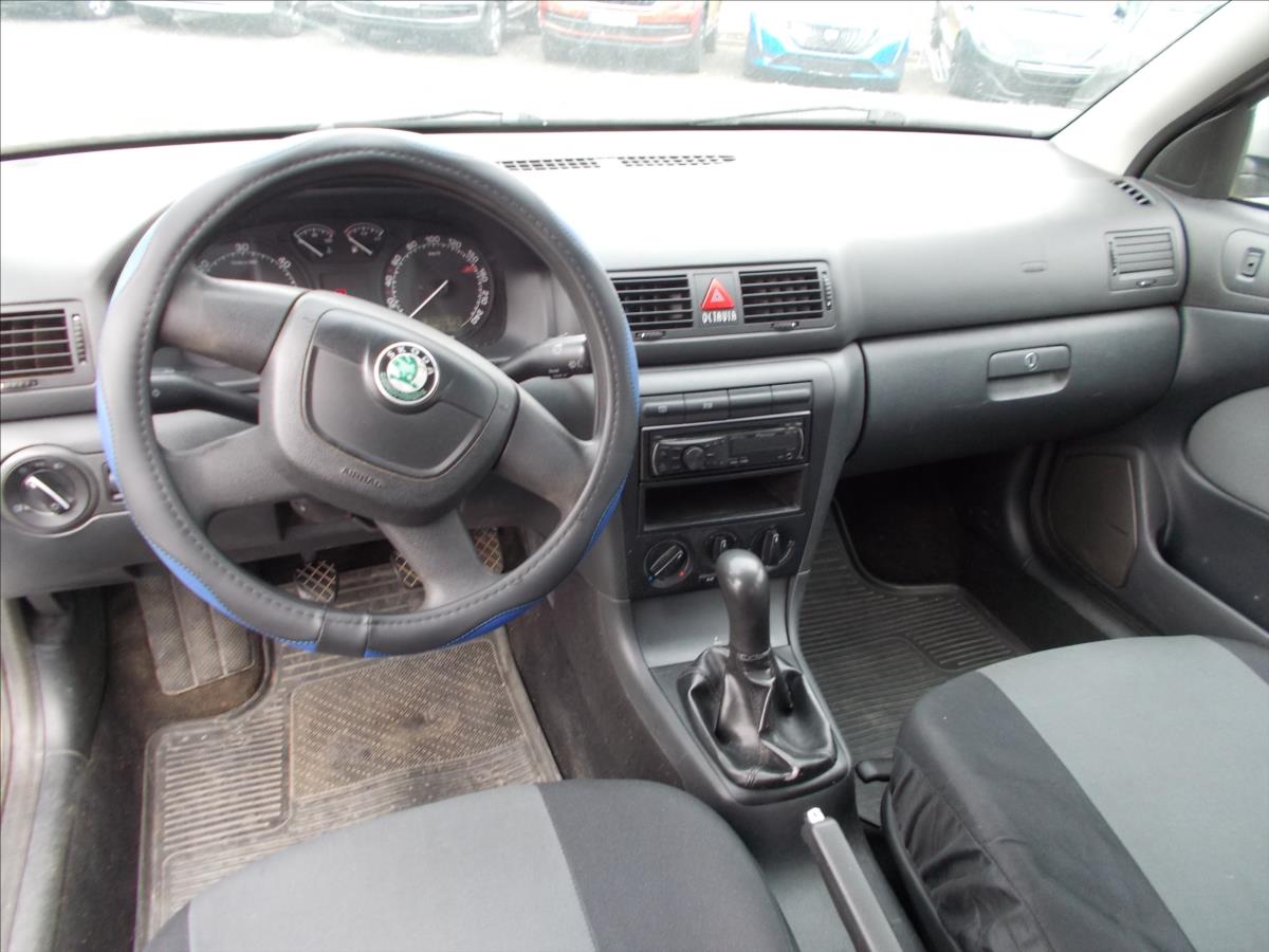 Škoda Octavia 1,9 TDI ČR KLIMA NOVÁ STK NOVÉ ROZVODY - foto 14