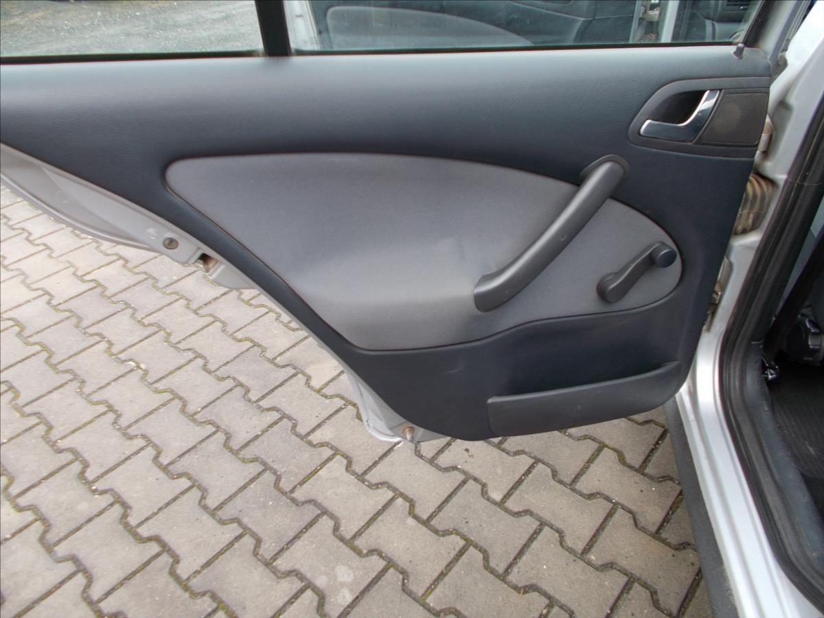 Škoda Octavia 1,9 TDI ČR KLIMA NOVÁ STK NOVÉ ROZVODY - foto 15