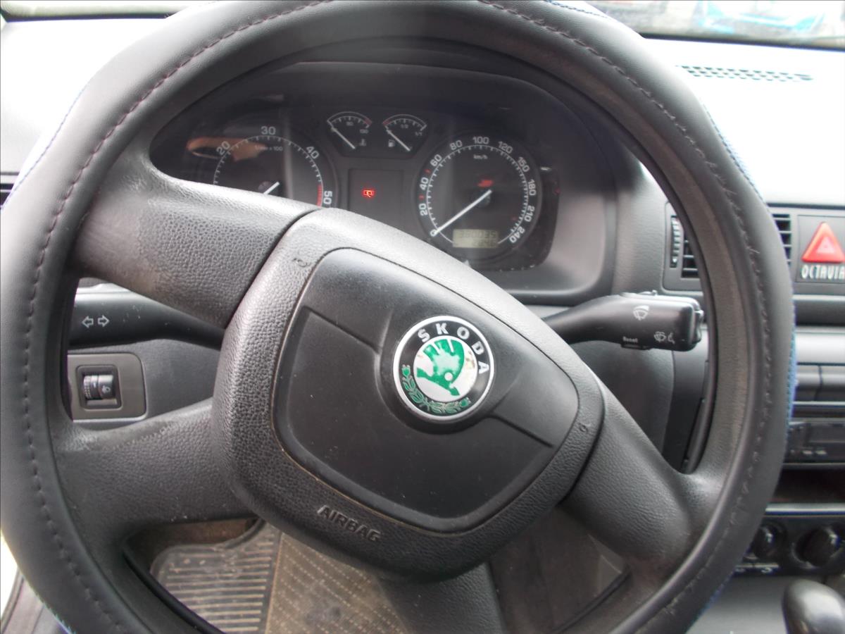 Škoda Octavia 1,9 TDI ČR KLIMA NOVÁ STK NOVÉ ROZVODY - foto 20