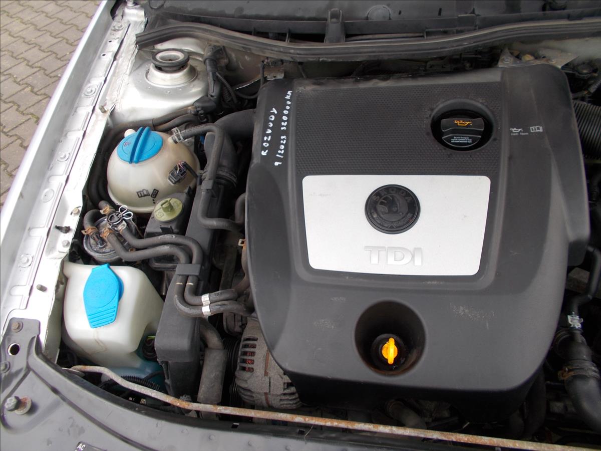 Škoda Octavia 1,9 TDI ČR KLIMA NOVÁ STK NOVÉ ROZVODY - foto 23