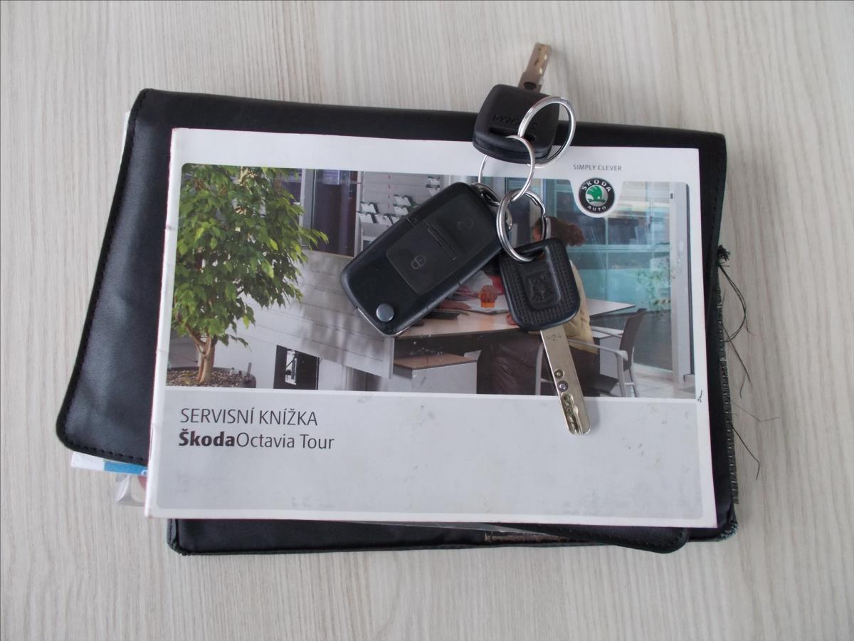 Škoda Octavia 1,9 TDI ČR KLIMA NOVÁ STK NOVÉ ROZVODY - foto 26