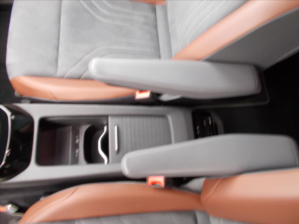 Volkswagen ID.4 0,0 150kW 77KWh 1 ST PRO **DPH** - foto 23