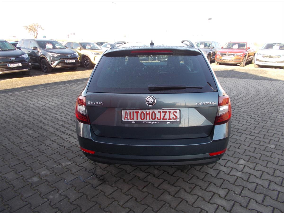 Škoda Octavia 1,6 TDI DIGIKLIMA LED ČR DPH  III - foto 10