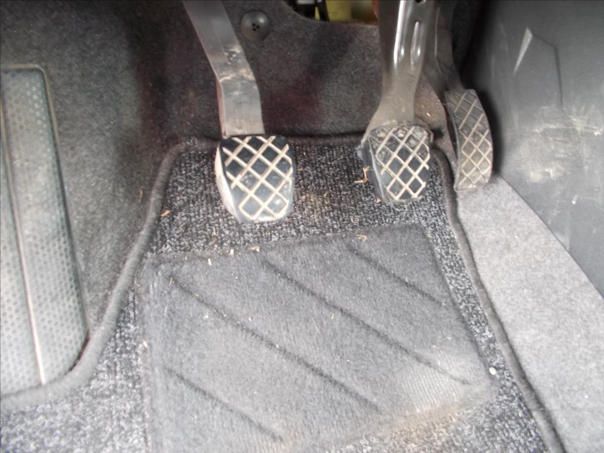 Škoda Roomster 1,4 16V 98700 KM KLIMA NOVÁ STK - foto 24