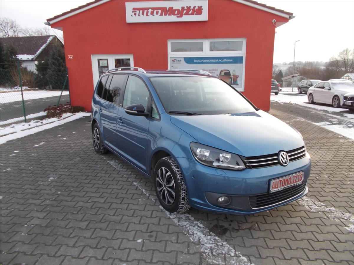 Volkswagen Touran 1,6 TDI DSG 7 MÍST DIGIKLIMA NAVI TZ PĚKNÉ