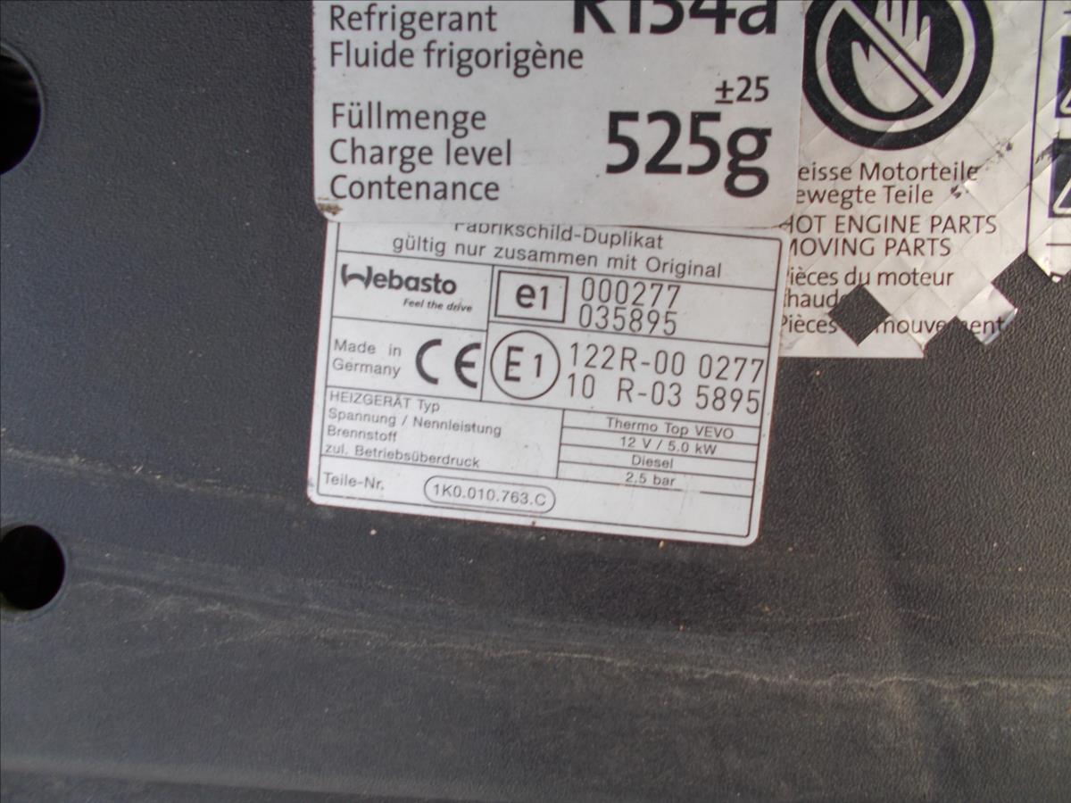 Volkswagen Touran 1,6 TDI DSG 7 MÍST DIGIKLIMA NAVI TZ PĚKNÉ - foto 35