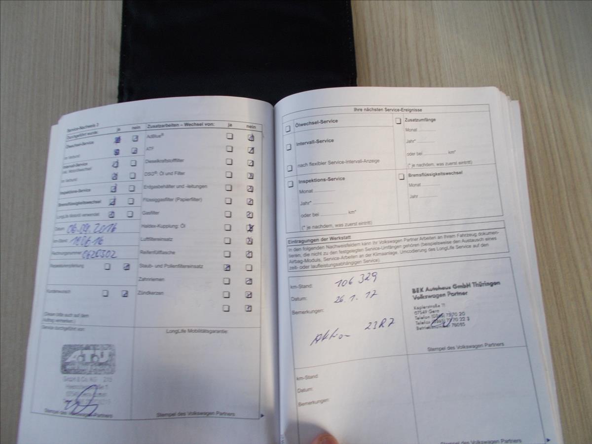 Volkswagen Touran 1,6 TDI DSG 7 MÍST DIGIKLIMA NAVI TZ PĚKNÉ - foto 42