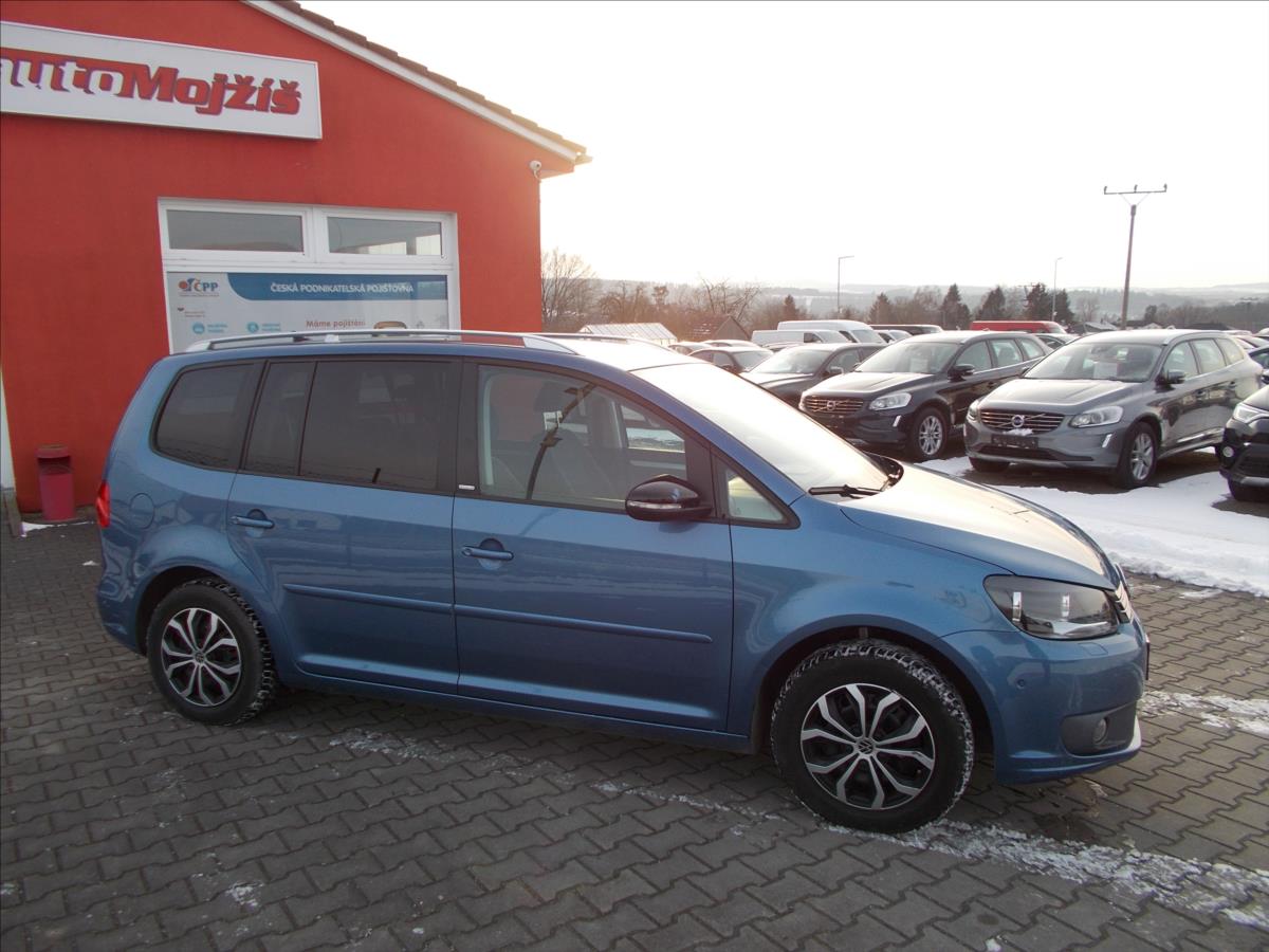 Volkswagen Touran 1,6 TDI DSG 7 MÍST DIGIKLIMA NAVI TZ PĚKNÉ - foto 8