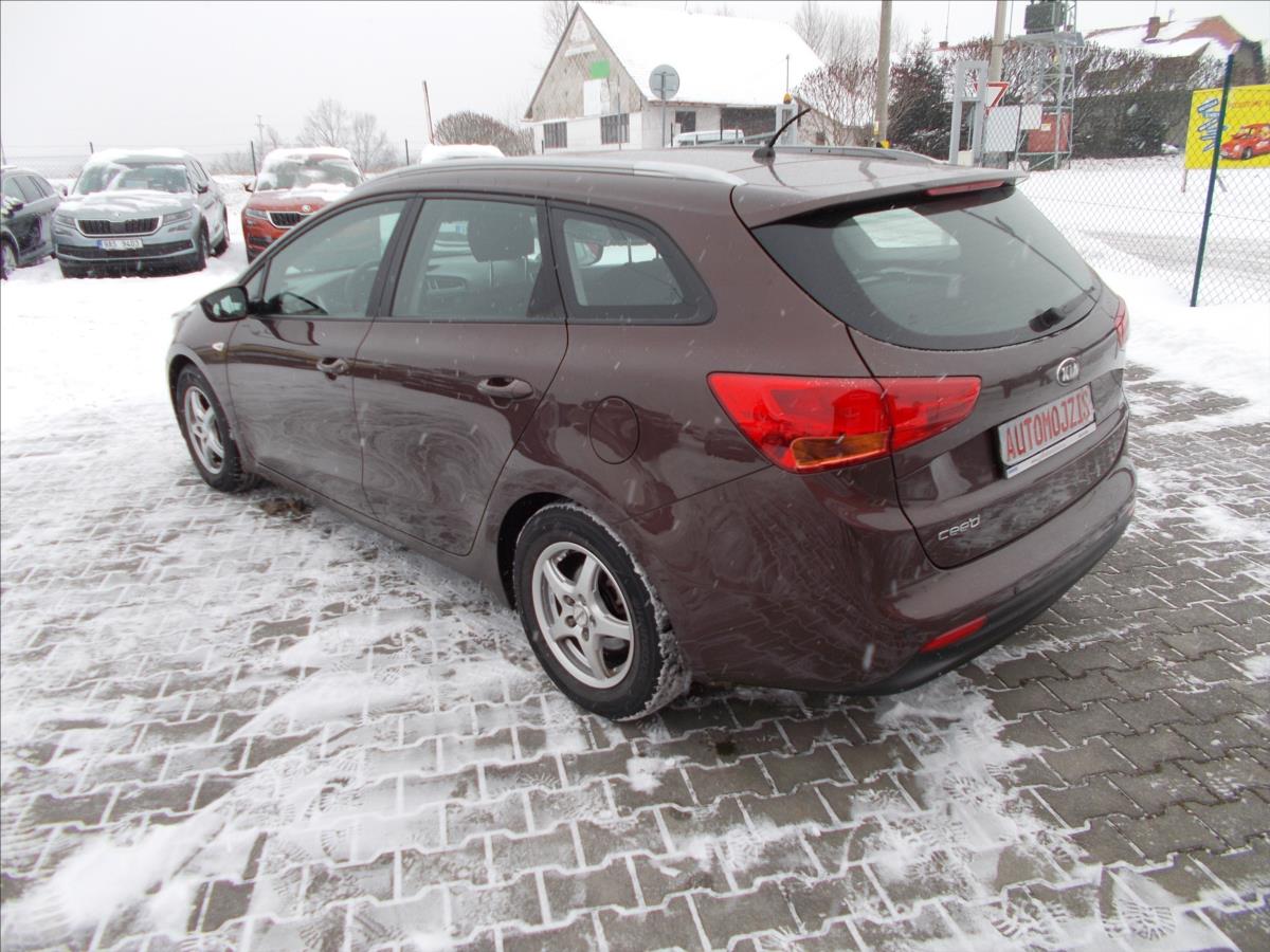 Kia Ceed 1,6 GDI ČR 1.MAJITEL KLIMA - foto 10