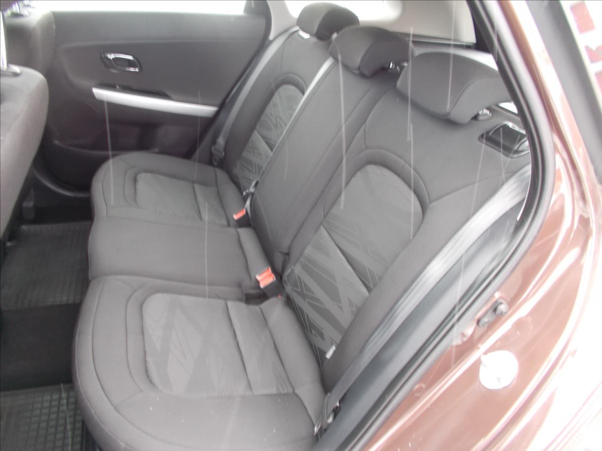 Kia Ceed 1,6 GDI ČR 1.MAJITEL KLIMA - foto 13