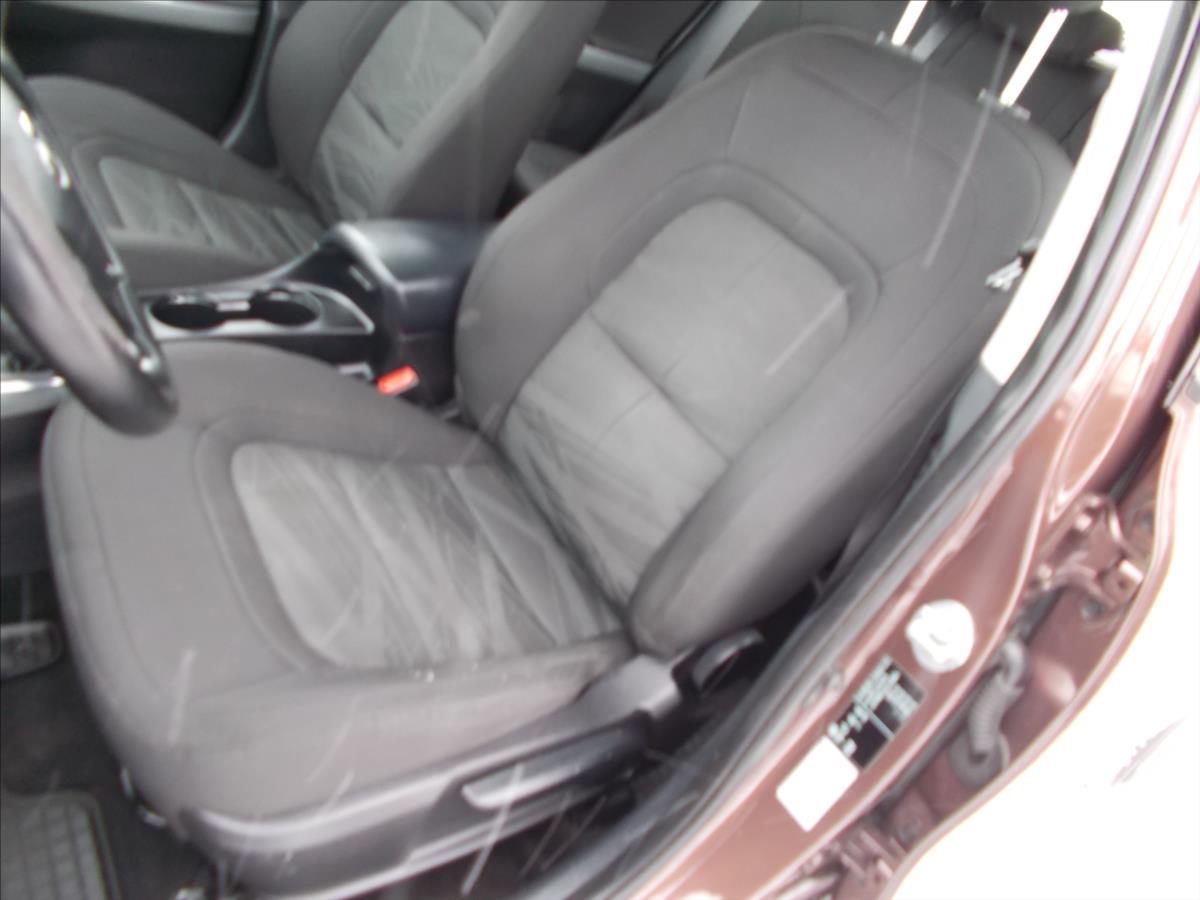 Kia Ceed 1,6 GDI ČR 1.MAJITEL KLIMA - foto 17