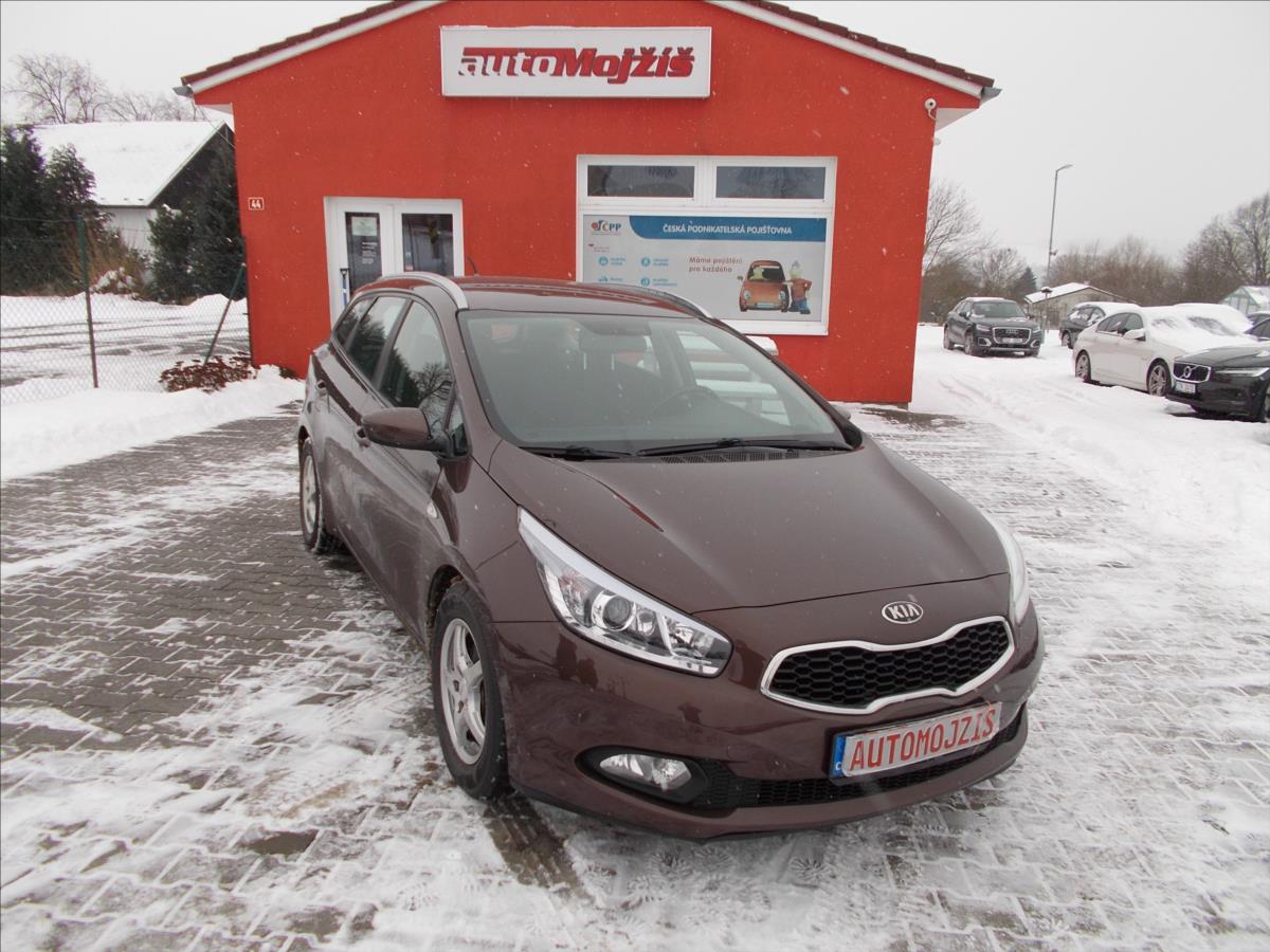 Kia Ceed 1,6 GDI ČR 1.MAJITEL KLIMA