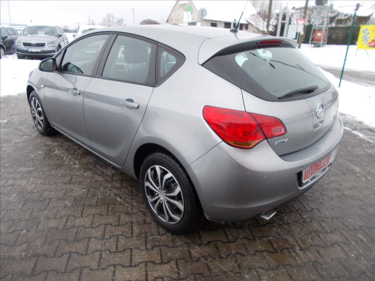 Opel Astra 1,4 T 1.MAJITELKA KLIMA PĚKNÉ  J - foto 11