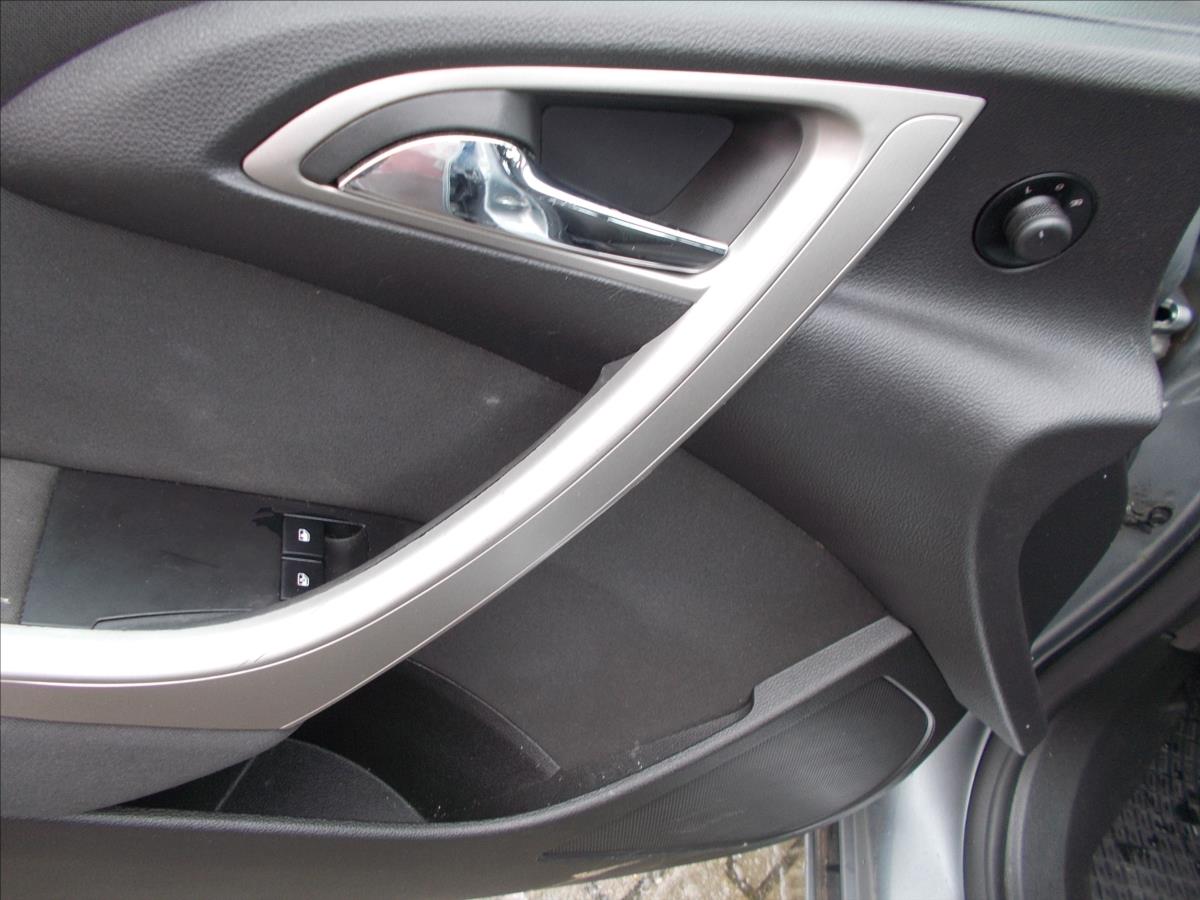 Opel Astra 1,4 T 1.MAJITELKA KLIMA PĚKNÉ  J - foto 26