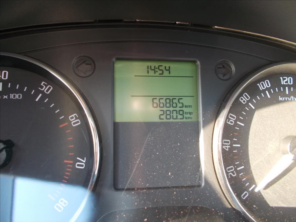 Škoda Fabia 1,2 TSI ČR 66865 KM PĚKNÉ  II - foto 23