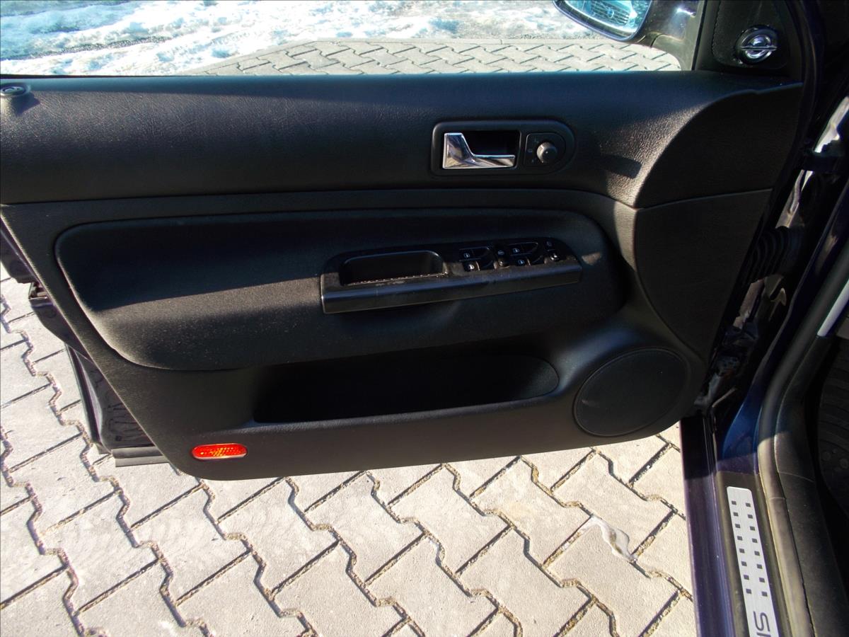 Volkswagen Golf 1,4 16V KLIMA NOVÁ STK 149842 KM!!!  IV - foto 20