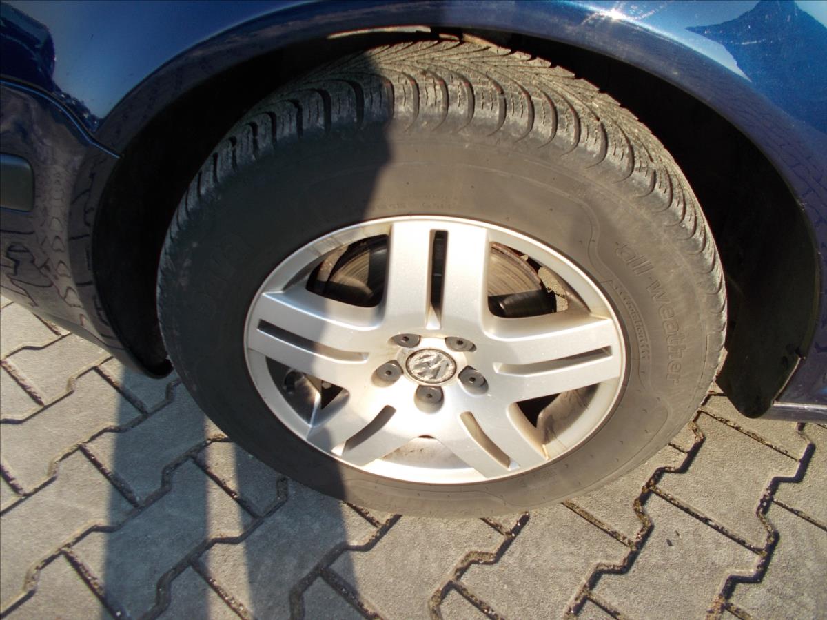 Volkswagen Golf 1,4 16V KLIMA NOVÁ STK 149842 KM!!!  IV - foto 5