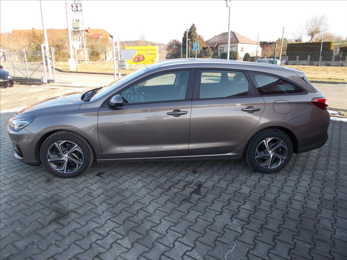 Hyundai i30 1,0 T-GDI ČR 1.MAJITEL ZÁRUKA 3/2028 - foto 5