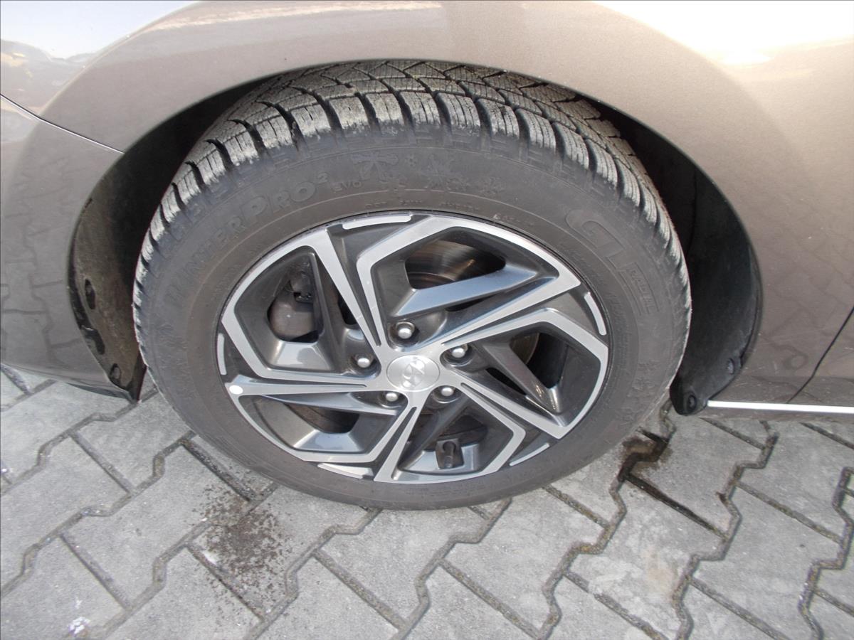 Hyundai i30 1,0 T-GDI ČR 1.MAJITEL ZÁRUKA 3/2028 - foto 6