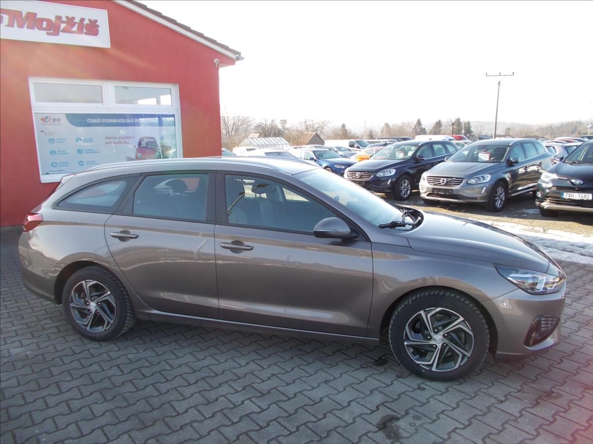 Hyundai i30 1,0 T-GDI ČR 1.MAJITEL ZÁRUKA 3/2028 - foto 8