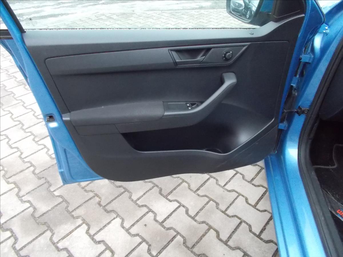 Škoda Fabia 1,0 MPI 55 kW KLIMA 84560 KM  III - foto 26