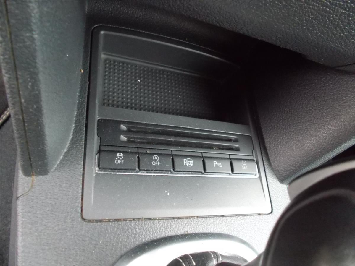 Volkswagen Touran 2,0 TDI DSG WEBASTO TZ LED DIGIKLIMA NOVÁ STK - foto 21