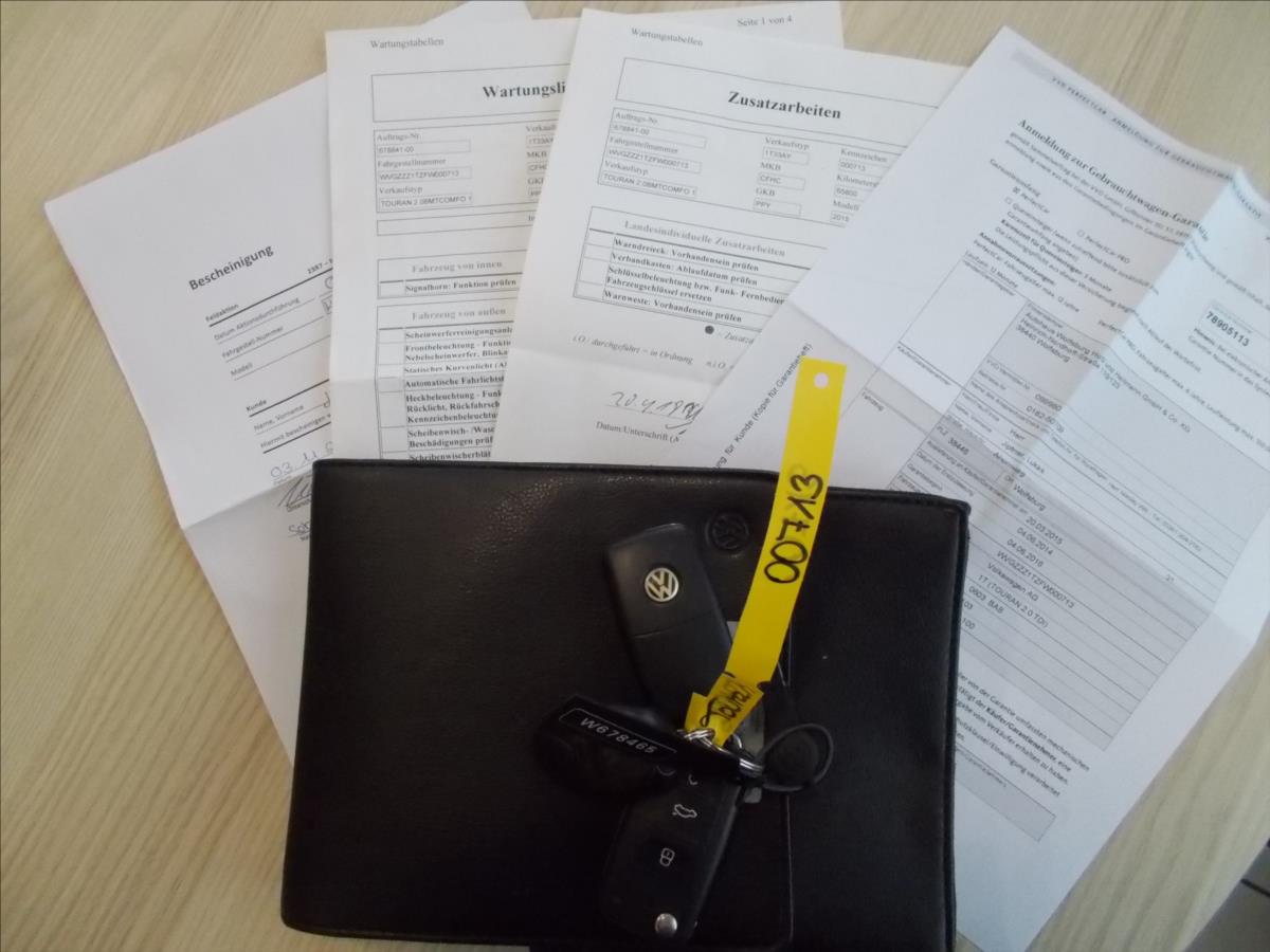 Volkswagen Touran 2,0 TDI DSG WEBASTO TZ LED DIGIKLIMA NOVÁ STK - foto 31