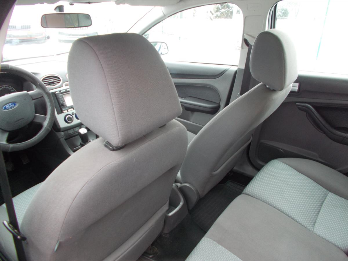 Ford Focus 1,6 16V KLIMA NOVÁ STK - foto 15