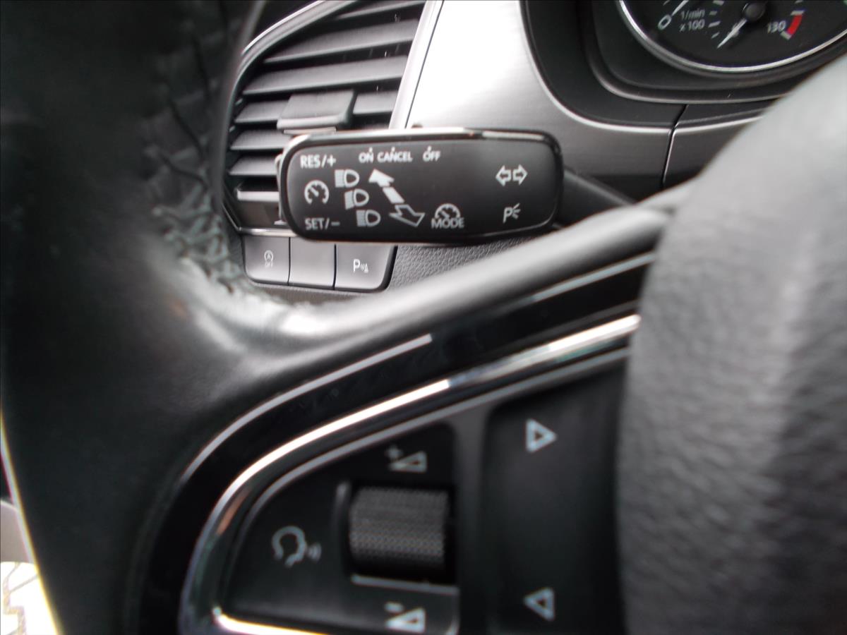 Škoda Fabia 1,2 TSI ČR NAVI TZ NOVÁ STK  III - foto 24